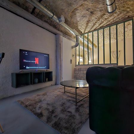 The Sweet Cave Apartment Saint-Etienne-de-Chigny Exterior photo